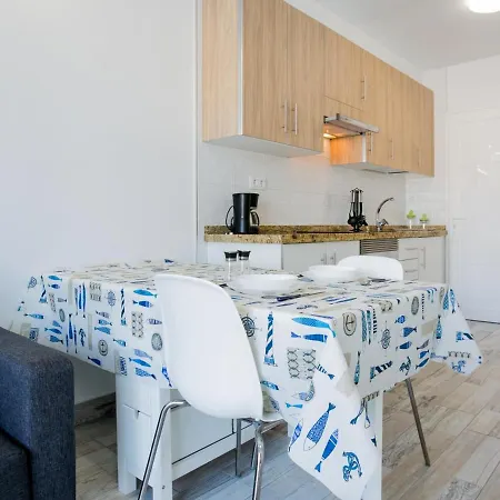 아파트 480 A Island Village With Terrace View And Wifi